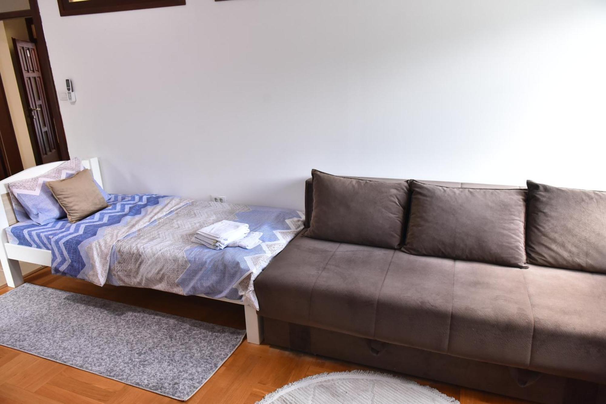 Apartments Ravno Plužine Pokój zdjęcie