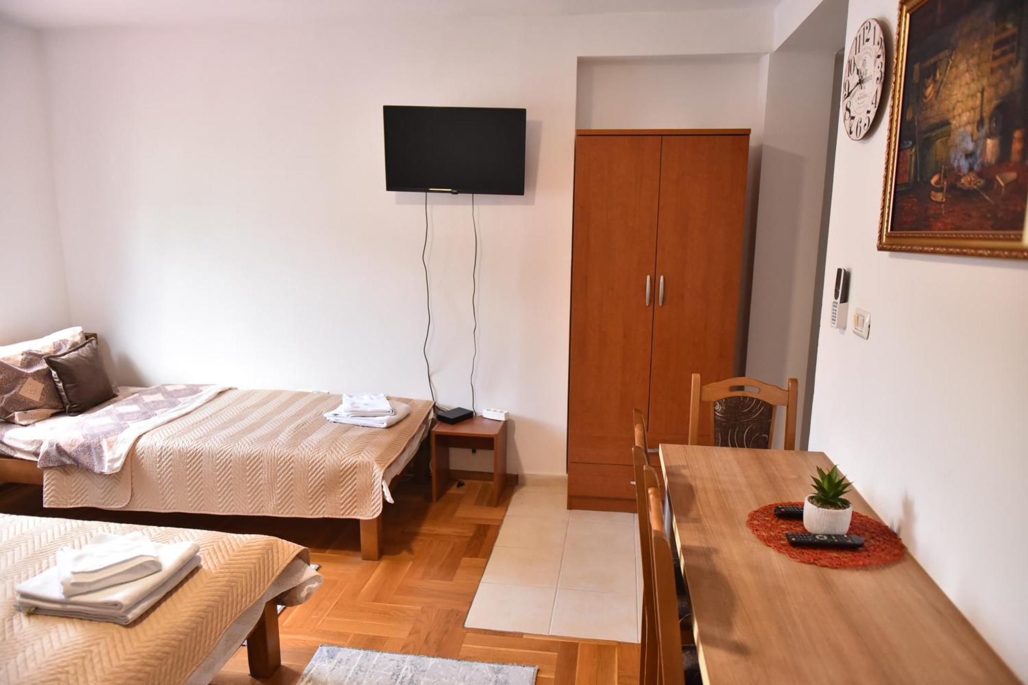 Apartments Ravno Plužine Pokój zdjęcie