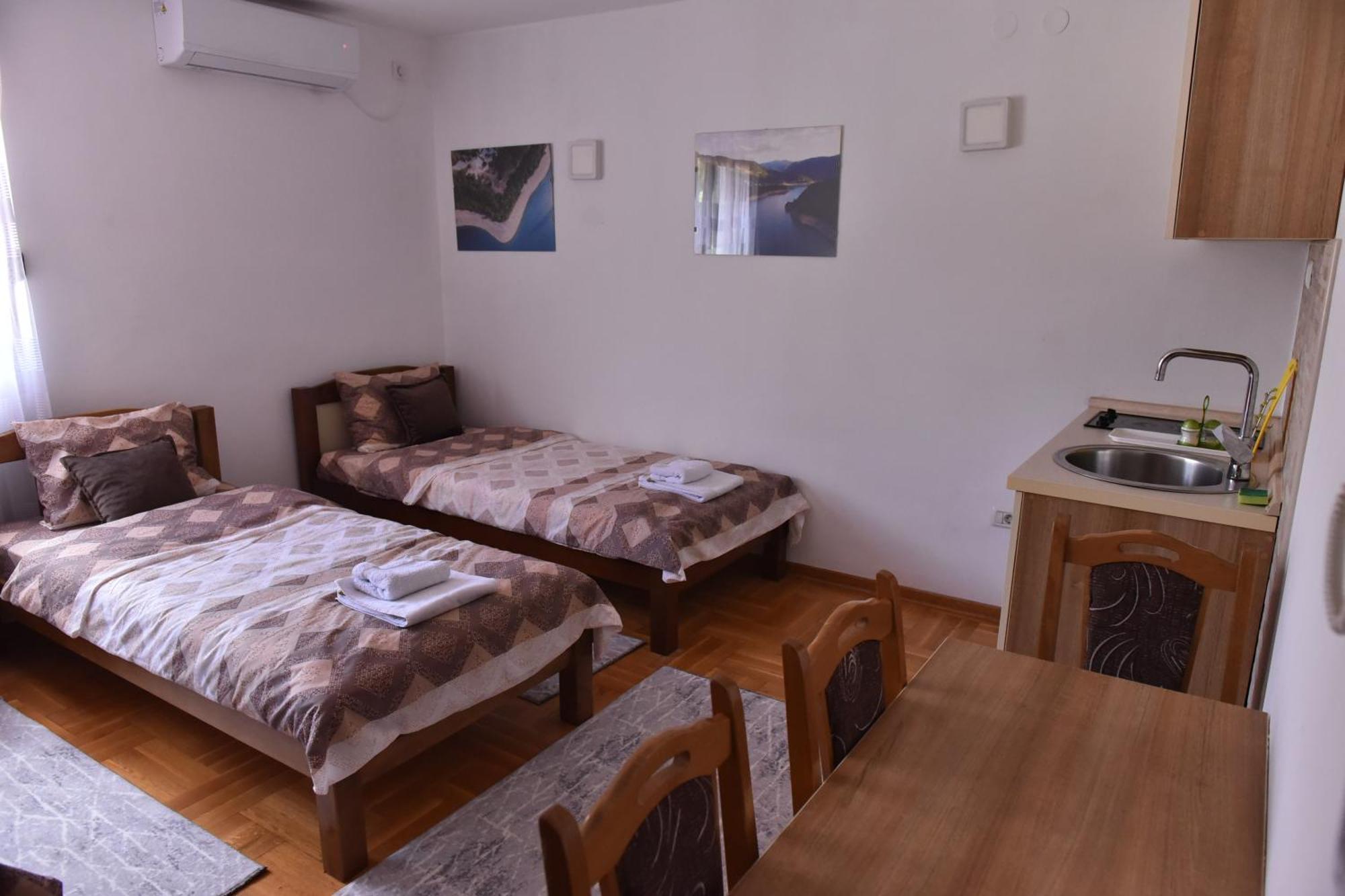 Apartments Ravno Plužine Pokój zdjęcie