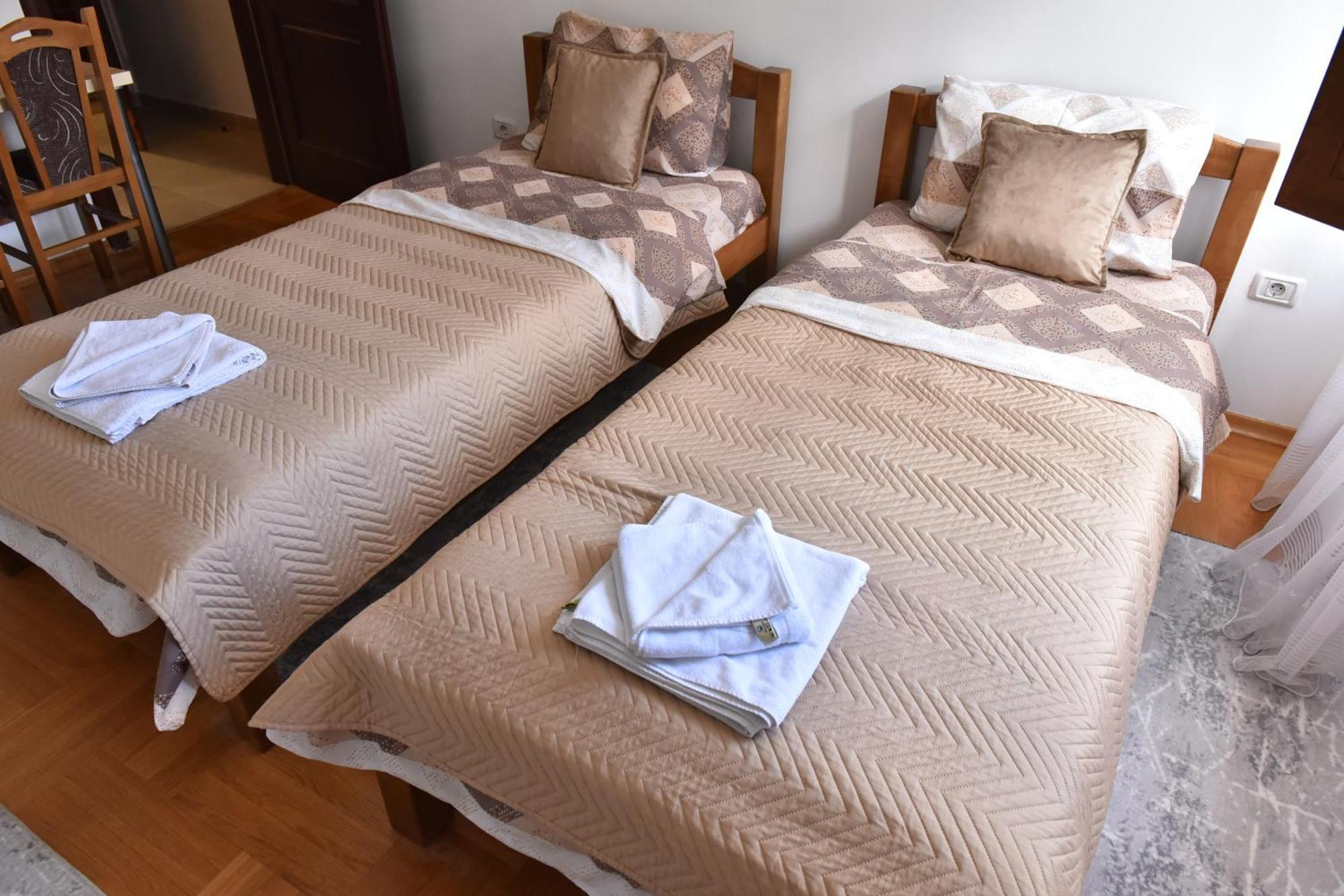 Apartments Ravno Plužine Pokój zdjęcie
