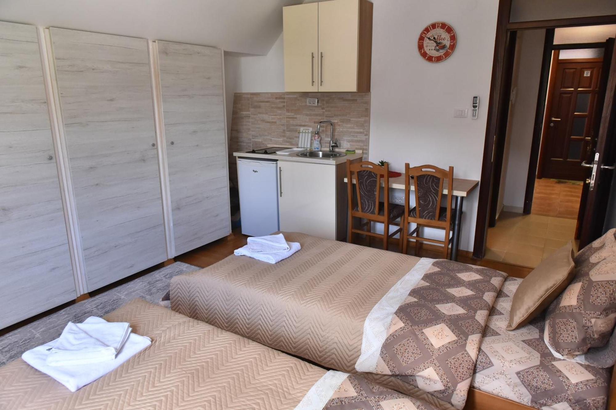 Apartments Ravno Plužine Pokój zdjęcie
